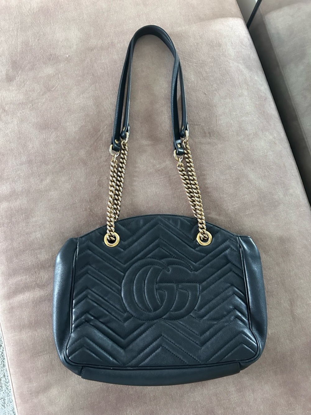 Gucci Marmont Matelasse Shoulder Bag - Picture 3 of 6